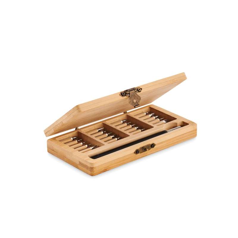 Boite à outils 24 pièces à prix grossiste - Coffret à outils à prix de gros