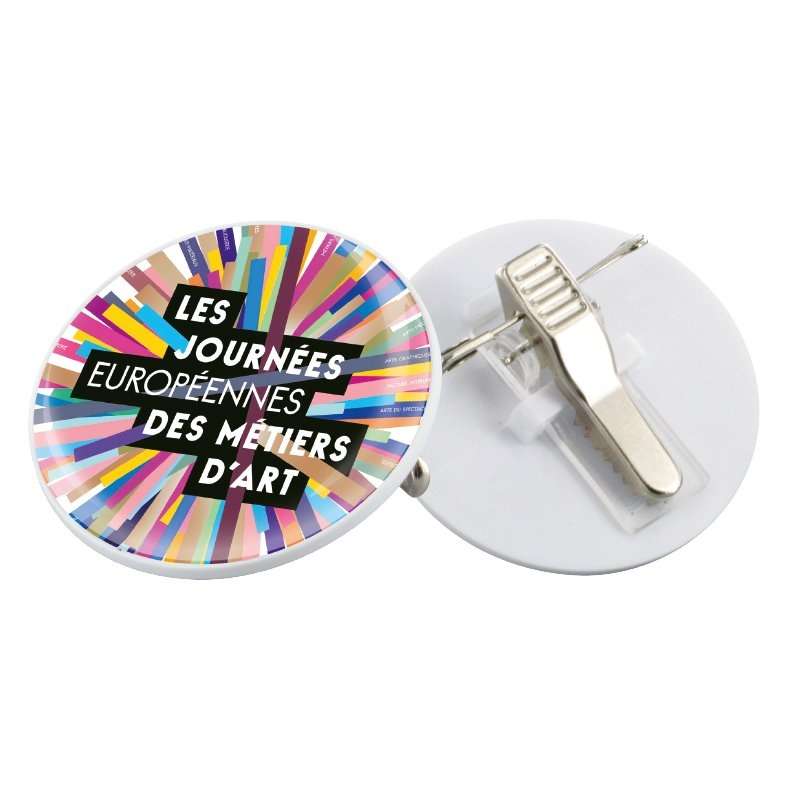 Badge mit Nadelverschluss für Quadridome - Alltagsaccessoire zu Großhandelspreisen